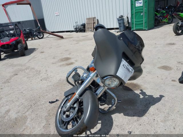 2018 HARLEY-DAVIDSON FLHX 1HD1KBC1XJB641353 Photo 4