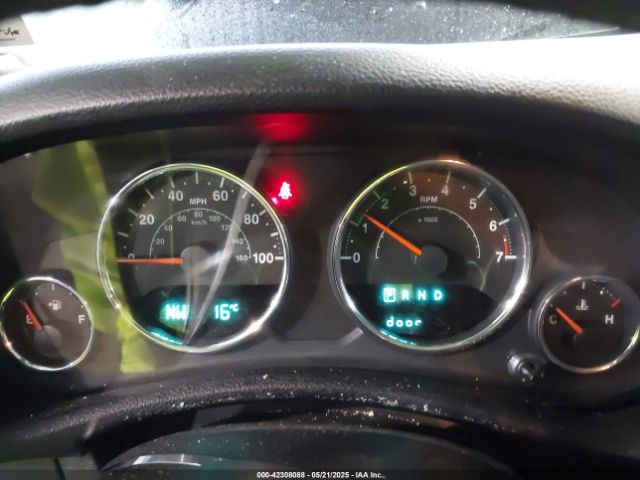 1C4HJWDG5FL670693 Jeep Wrangler Unlimited Sport