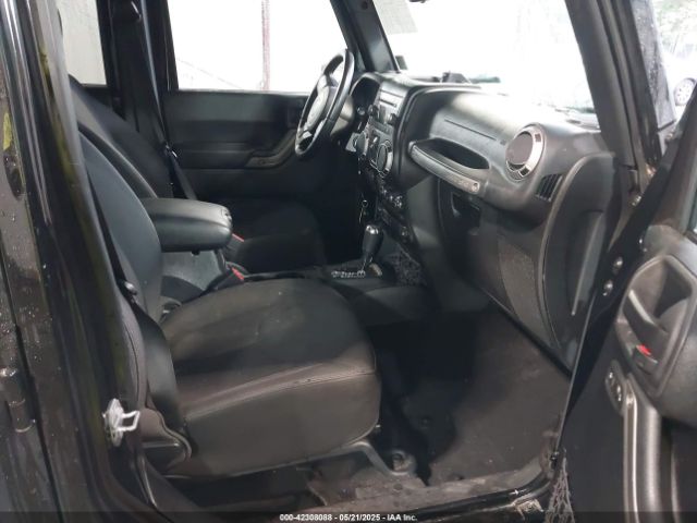 1C4HJWDG5FL670693 Jeep Wrangler Unlimited Sport