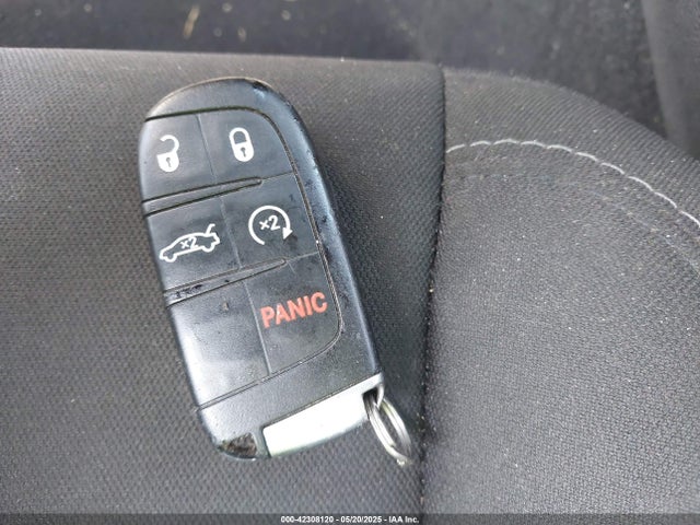 2C3CDXHG9LH220026 Dodge 2020