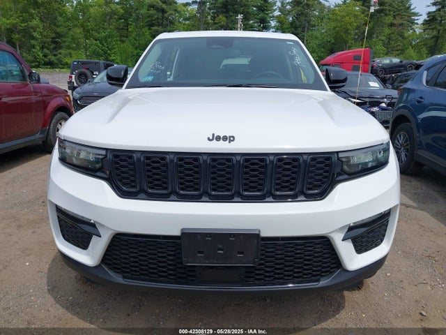 Jeep Grand Cherokee 2023 1C4RJHBG4PC506923 Image 13