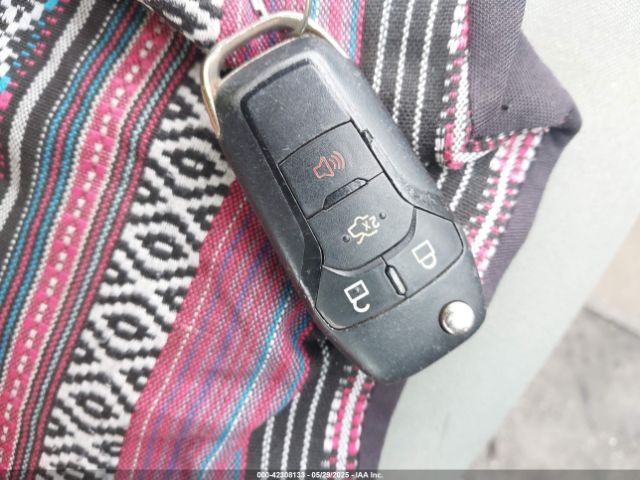 1FA6P0HD2G5121595 Ford FUSION SE