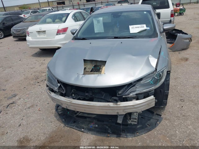 Продаж на аукціоні авто 2015 Chrysler 200 C, vin: 1C3CCCCBXFN703382, номер лоту: 42308180