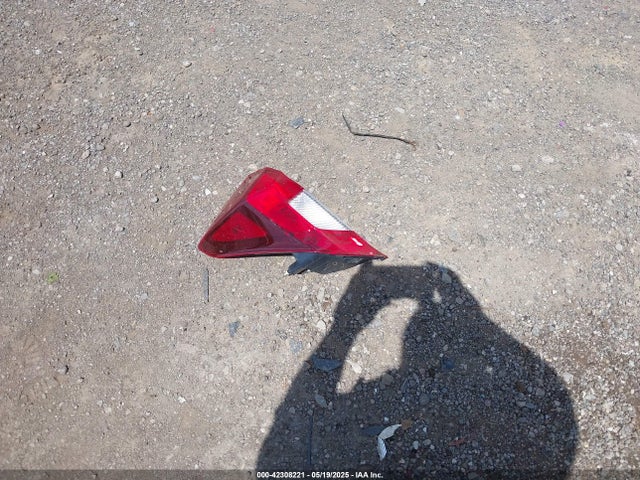 42308221 :رقم المزاد ، 3HGGK5H42LM727687 vin ، 2020 Honda Fit Lx مزاد بيع