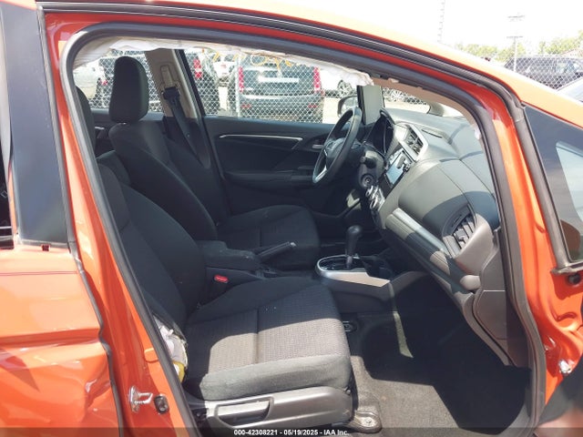 42308221 :رقم المزاد ، 3HGGK5H42LM727687 vin ، 2020 Honda Fit Lx مزاد بيع