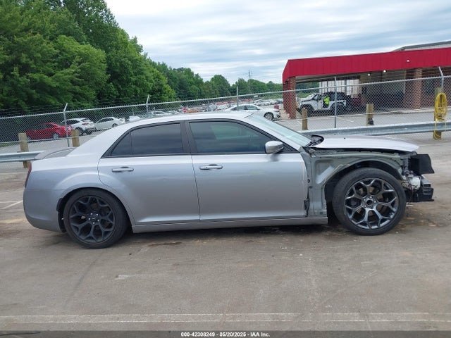 2018 Chrysler 300 300s მანქანა იყიდება აუქციონზე, vin: 2C3CCABG4JH264070, აუქციონის ნომერი: 42308249