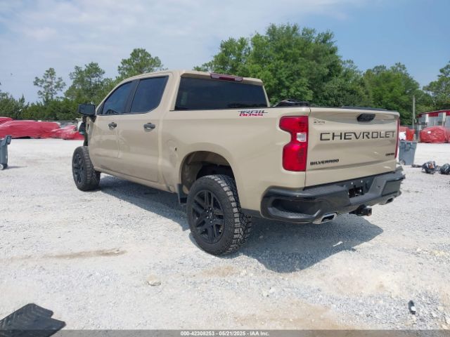3GCPDCED1NG639300 Chevrolet Silverado 1500 4wd  Short Bed Custom Trail Boss