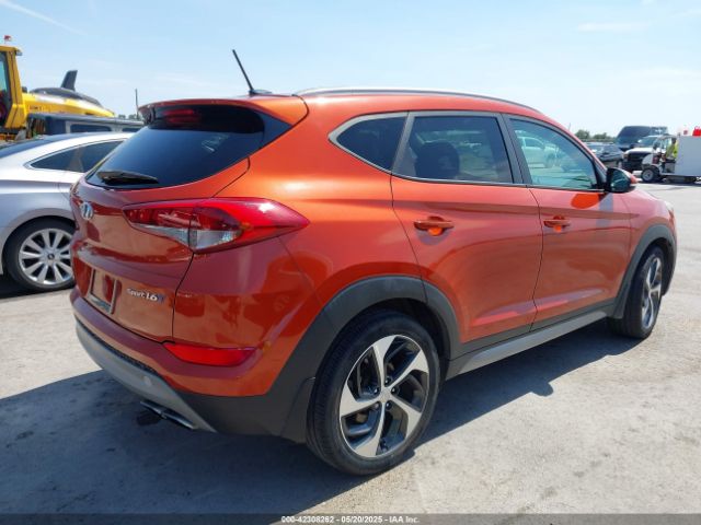 2017 HYUNDAI TUCSON KM8J33A25HU358014 Photo 3