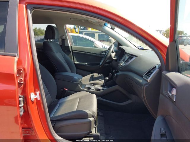 2017 HYUNDAI TUCSON KM8J33A25HU358014 Photo 4