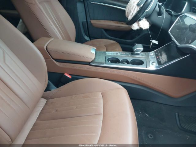 2019 AUDI A7 WAUU2AF21KN027334 Photo 4