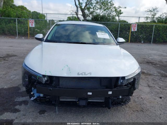 3KPFT4DE1SE083270 KIA K4 Lx