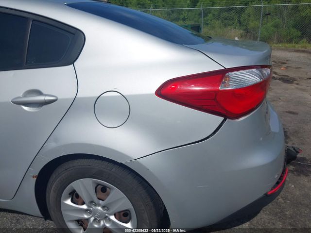 KNAFK4A68G5611791 KIA FORTE LX