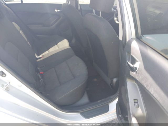 KNAFK4A68G5611791 KIA FORTE LX