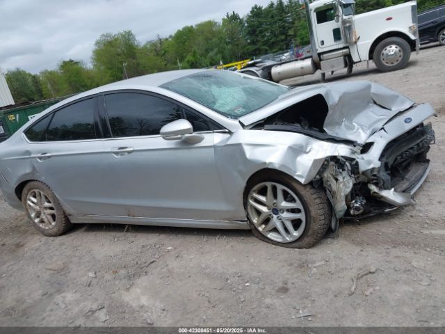 3FA6P0HD6GR401615 Ford FUSION SE