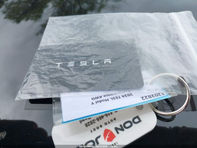 2024 TESLA MODEL Y 7SAYGDEF1RA265382 Photo 10