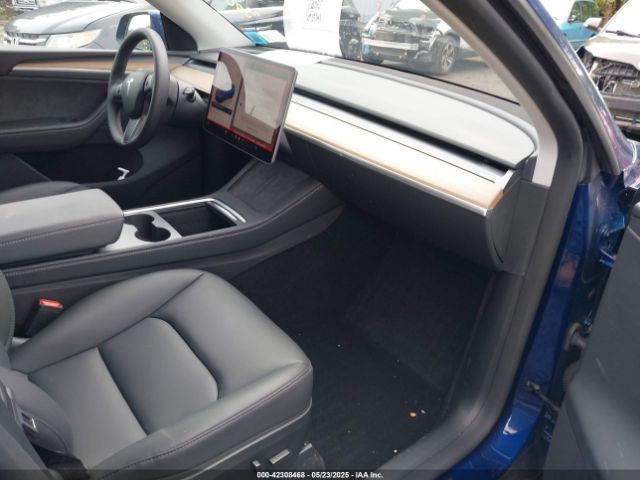 2024 TESLA MODEL Y 7SAYGDEF1RA265382 Photo 4