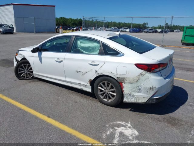 2018 HYUNDAI SONATA 5NPE24AF6JH667007 Photo 2