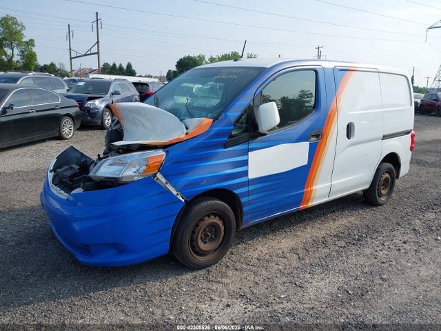 3N6CM0KNXFK723332 Nissan 2015