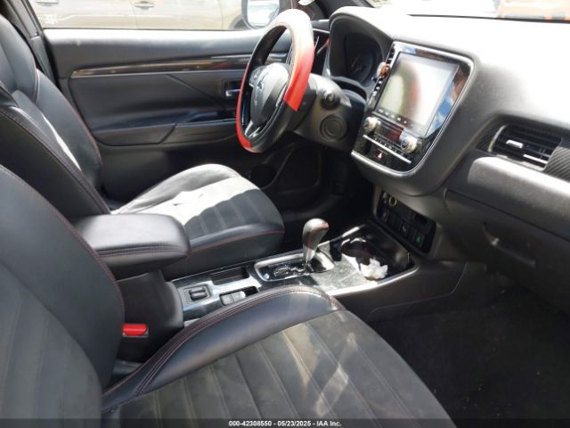 2020 MITSUBISHI OUTLANDER JA4AD3A37LZ036944 Photo 4