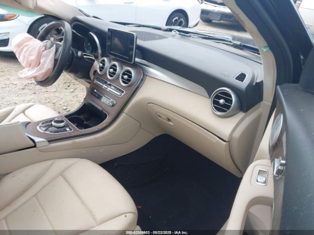 2018 MERCEDES-BENZ GLC 300 WDC0G4JB1JV103820 Photo 4