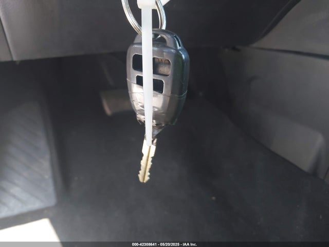 5YFBURHE3HP721433 Toyota COROLLA LE