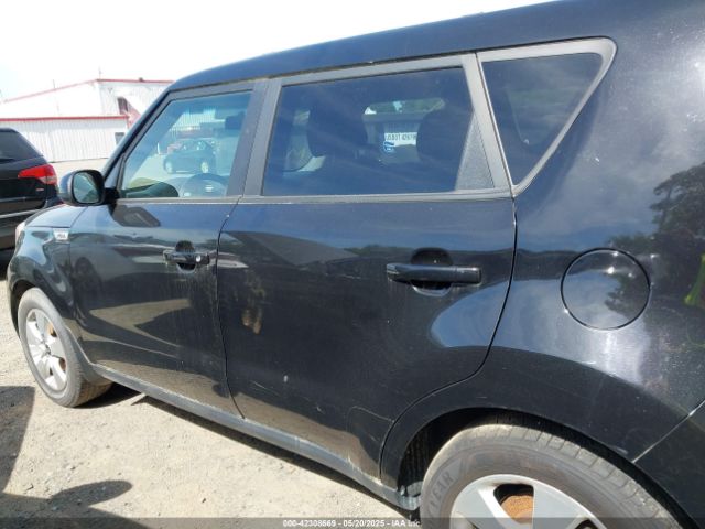 KNDJN2A28K7686252 KIA Soul
