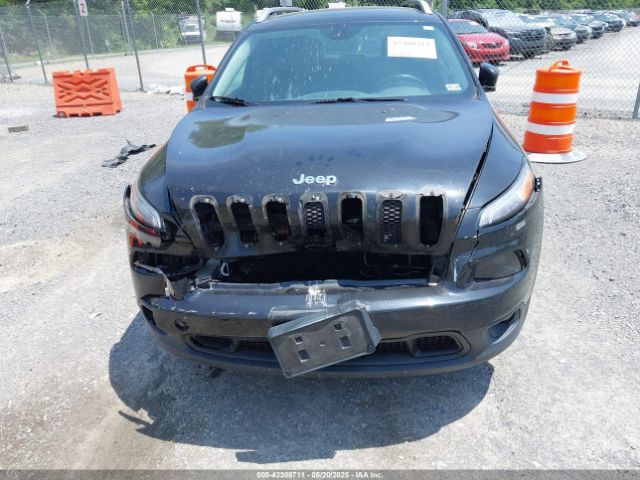 1C4PJMCB0EW172484 Jeep Cherokee Latitude