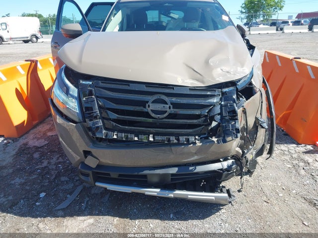 5N1DR3DH5RC236532 Nissan Pathfinder Platinum Fwd