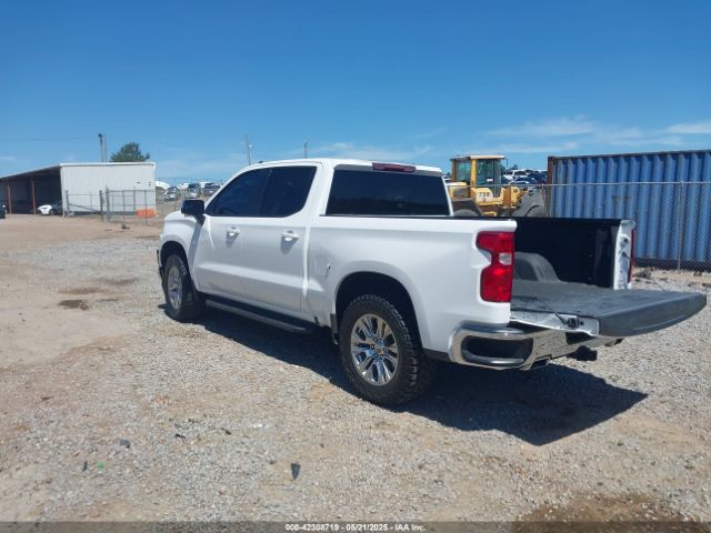 2021 CHEVROLET SILVERADO 1500 3GCUYDED8MG250682 Photo 2