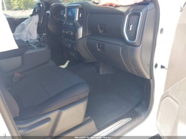 2021 CHEVROLET SILVERADO 1500 3GCUYDED8MG250682 Photo 4