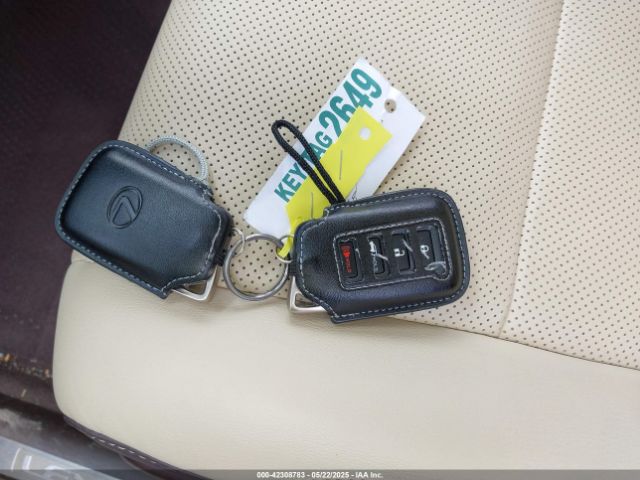 2T2BZMCAXKC185818 Lexus RX 350
