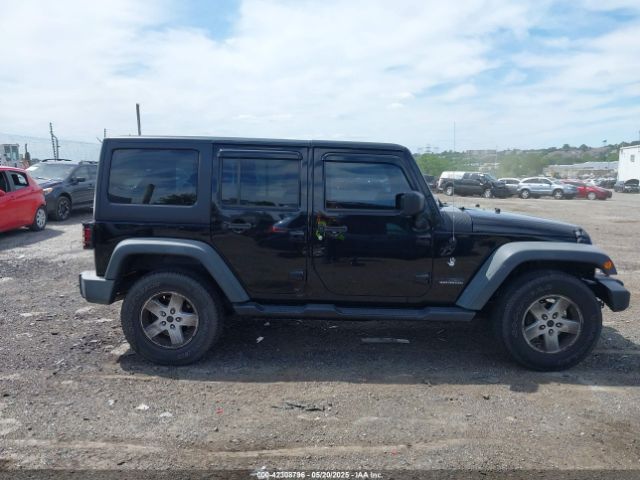 1C4BJWDG9GL292093 Jeep Wrangler Unlimited Sport