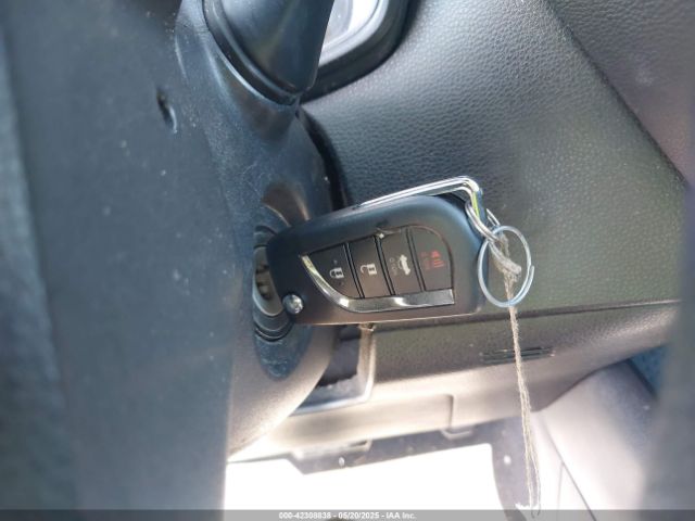 5YFEPMAE4MP148487 Toyota COROLLA LE
