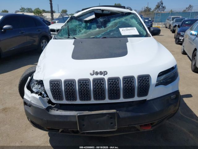 1C4PJMBX8KD258582 Jeep 2019