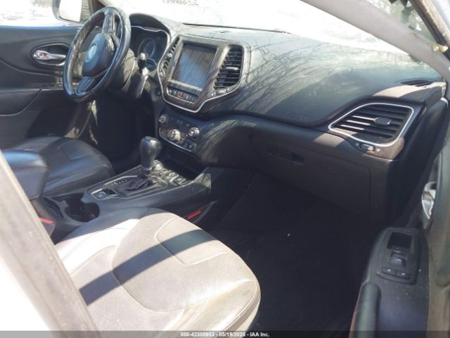 1C4PJMBX8KD258582 Jeep 2019