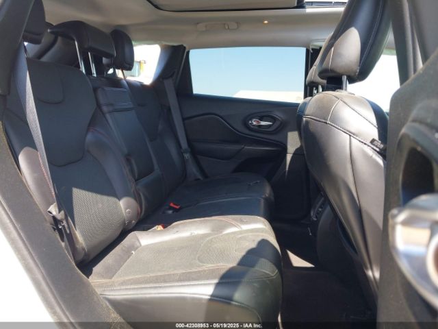 1C4PJMBX8KD258582 Jeep 2019