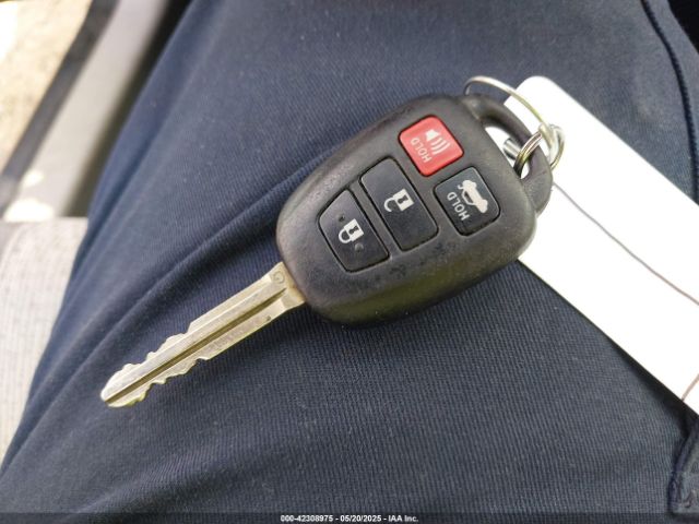 4T1BF1FK3EU308314 Toyota CAMRY LE