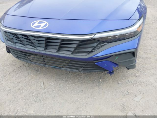 KMHLL4DGXSU858618 Hyundai ELANTRA SE