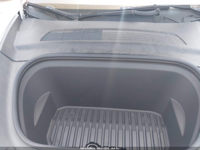 2021 TESLA MODEL Y 5YJYGDEE5MF124010 Photo 9