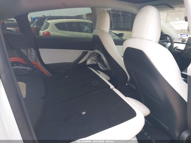 2021 TESLA MODEL Y 5YJYGDEE5MF124010 Photo 7