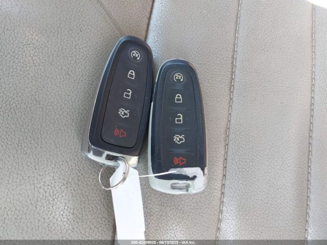 1FMCU9J90GUB35593 Ford 2016