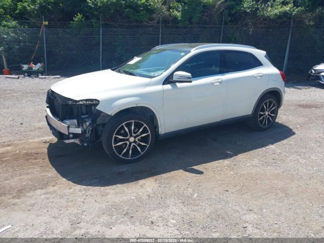 WDCTG4EBXFJ185262 Mercedes-Benz GLA 250