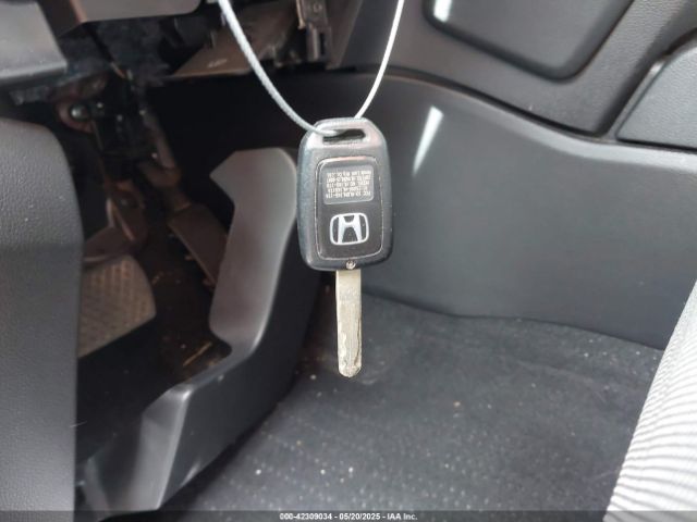 2HKRW6H33KH210332 Honda CR-V LX