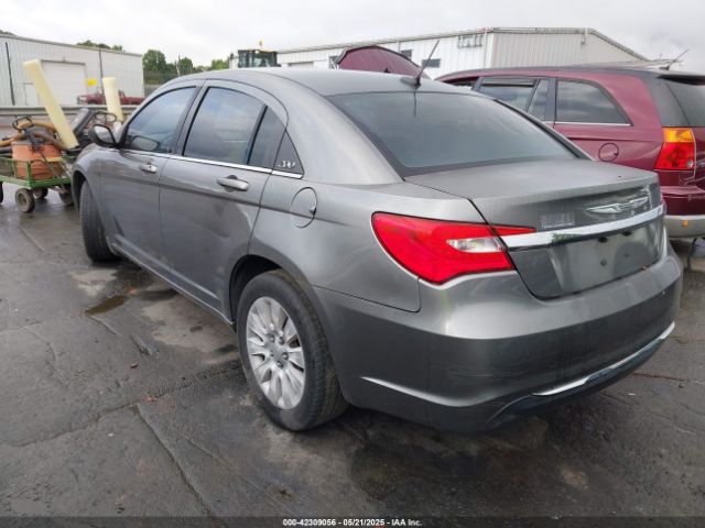 2012 CHRYSLER 200 1C3CCBAB9CN229255 Photo 2