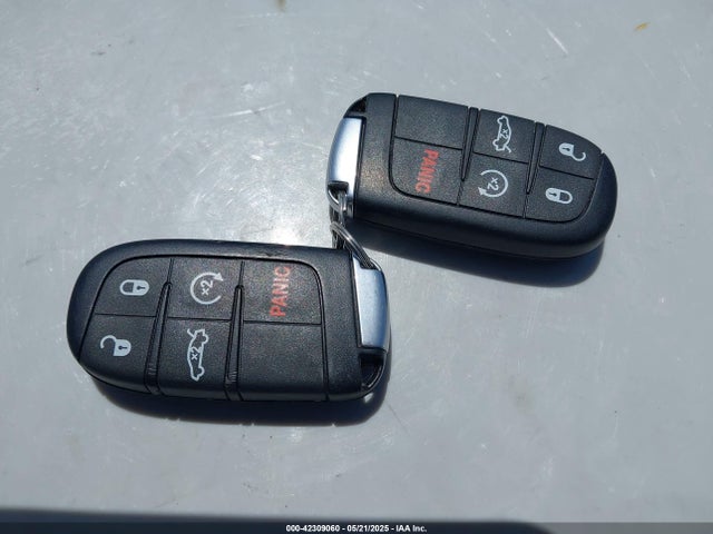 2C3CDZKG0LH104525 Dodge 2020