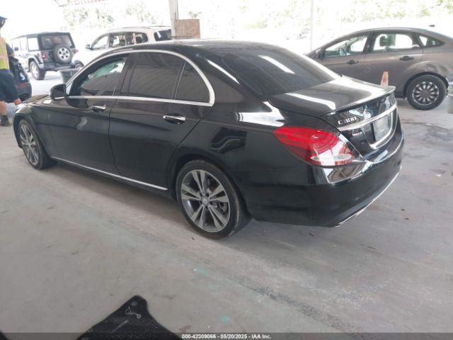 2016 MERCEDES-BENZ C 300 55SWF4JBXGU174572 Photo 2
