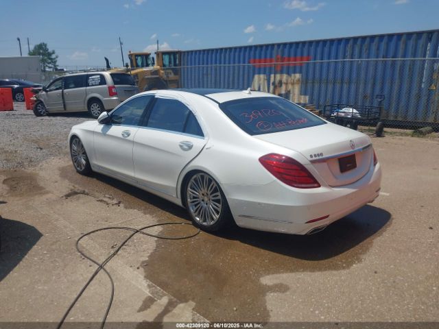 2015 MERCEDES-BENZ S 550 WDDUG8CB3FA187185 Photo 2