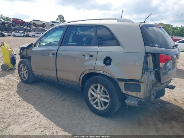 5XYKT3A64FG657620 KIA SORENTO LX