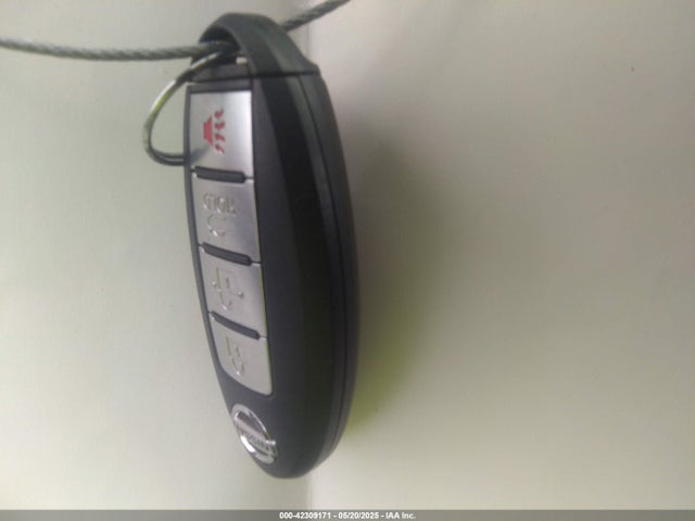 3N1AB7AP2FY218235 Nissan SENTRA SV