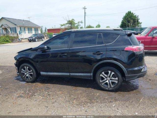 2T3ZFREV5JW504555 Toyota RAV4 LE